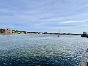 Photo 7- click for photo gallery